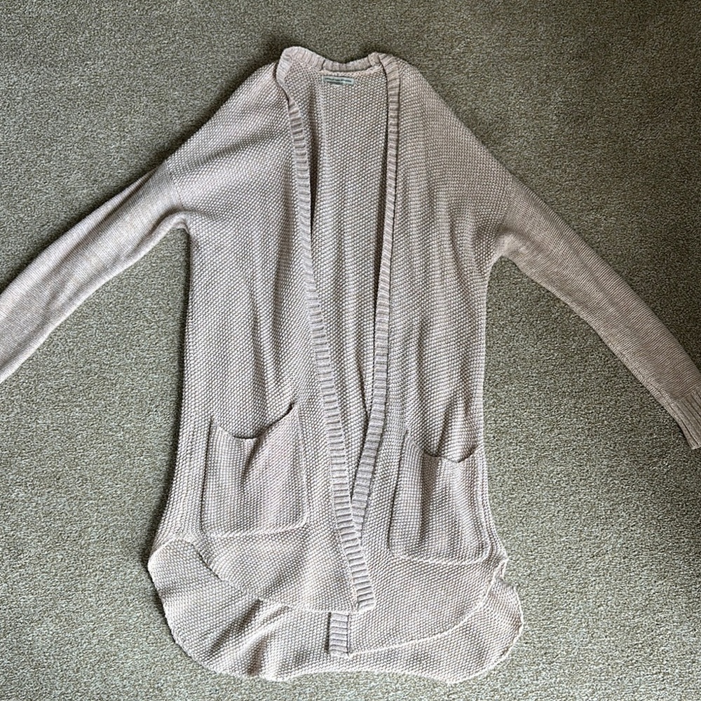 American Eagle Outfitters Cream and Pink Cardigan with Cozy Knit